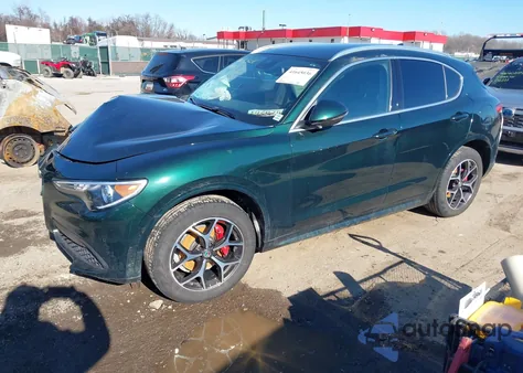 2021 Alfa Romeo Stelvio Ti Awd z USA, uszkodzony, nr VIN ZASPAKBN1M7D09674